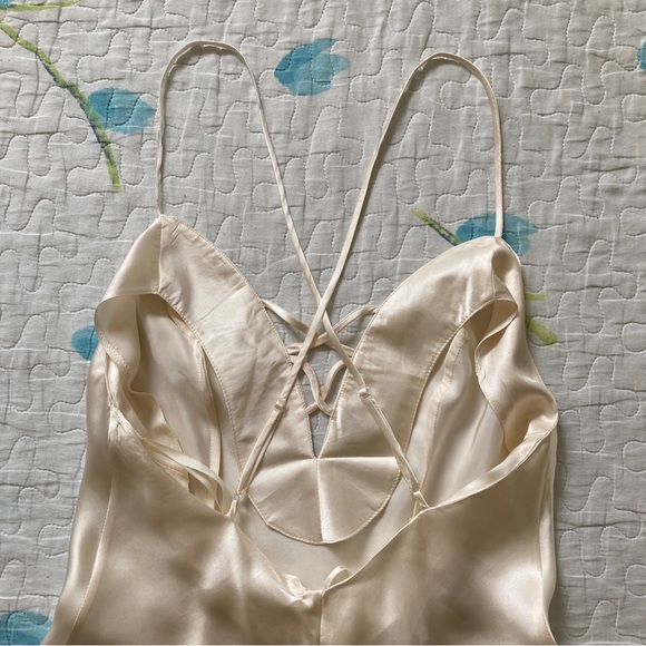 VTG 90s Gold Label Victoria’s Secret Silk Slip Dress ✨ - Picture 4 of 7